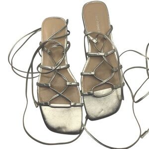 Marc Fisher Women’s “MFCALYDA” Gold String Up Sandals size 9.5M